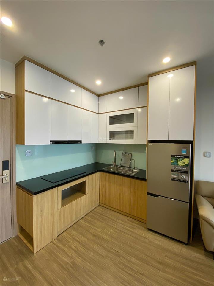 Cho thuê căn studio vinhomes smart city  giá 7tr5  đủ đồ