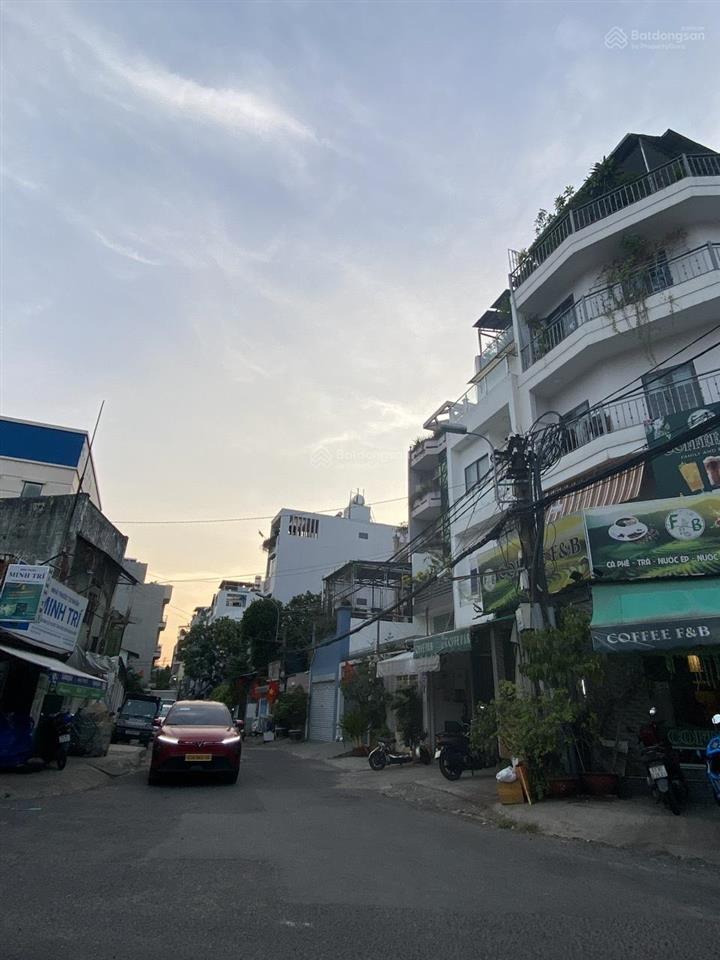 Bán nhà hẽm xe tải góc 2 mặt tiền, tô hiến thành,p 14,q 10. 11m x 19,7m . 4 tầng. giá 35 tỷ .