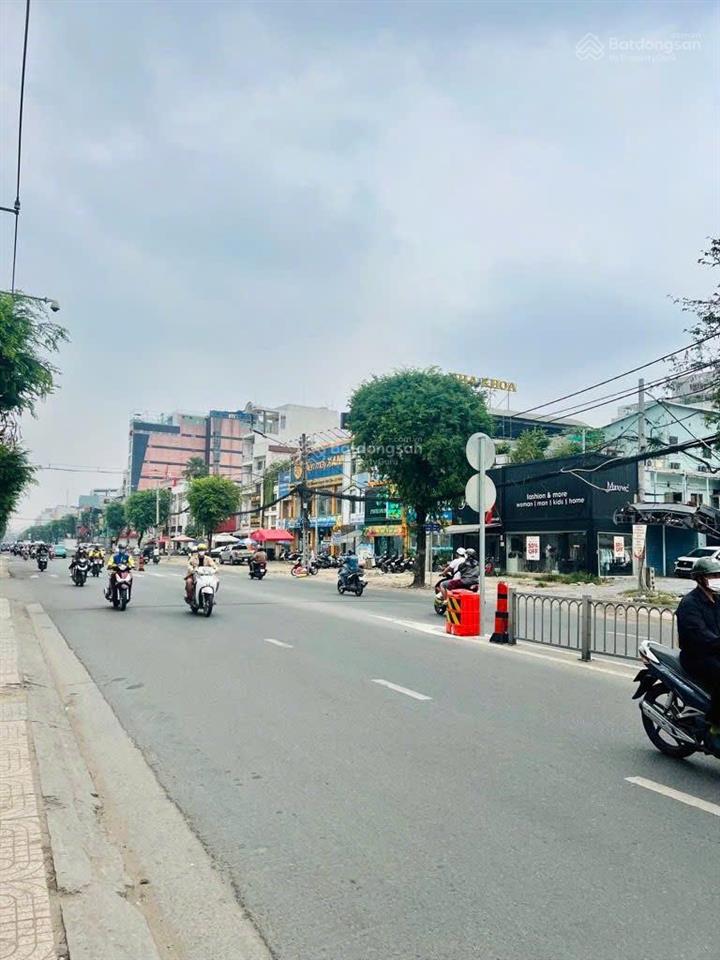 Bán nhà mặt tiền khu vip trường chinh,p.tân bình. q tân bình. 9,5x37,nỡ hậu 37m. giá 160 tỷ tl.