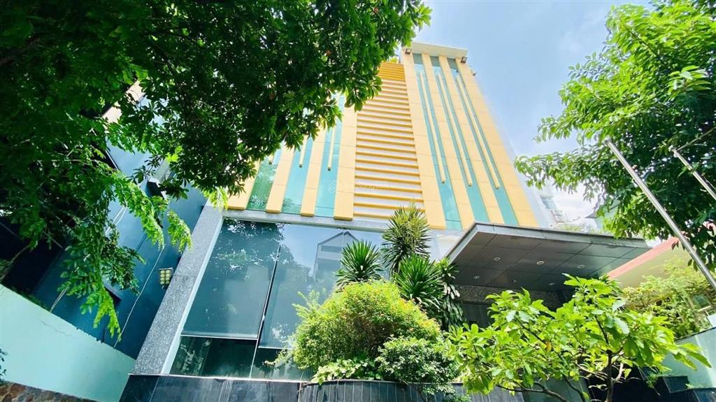 Bán toà nhà kinh doanh võ thị sáu quận 3(p xuân hoà).13,4 x 30. nh 14,2m.thuê 450 triệu. giá 168 tỷ
