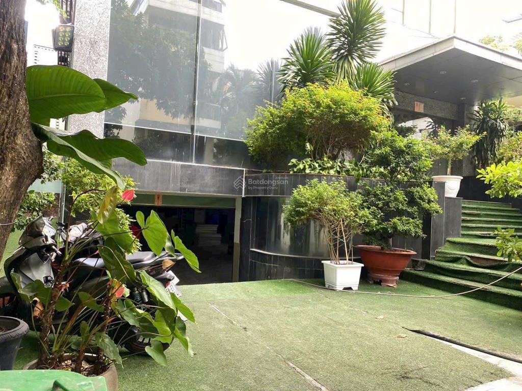 Bán toà nhà kinh doanh võ thị sáu quận 3(p xuân hoà).13,4 x 30. nh 14,2m.thuê 450 triệu. giá 168 tỷ