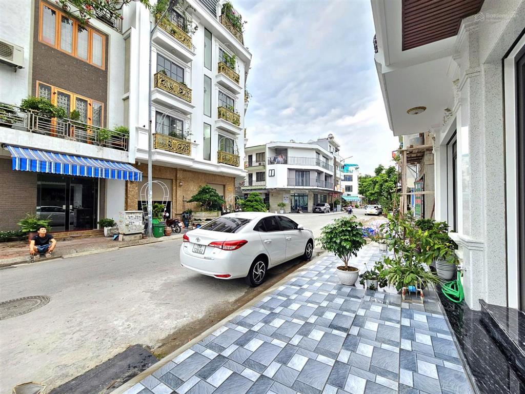 Siêu phẩm độc lập móng khoan nhồi số 09  tđc 62 khu tđc vinhomes riverside (tđc hoa quả)