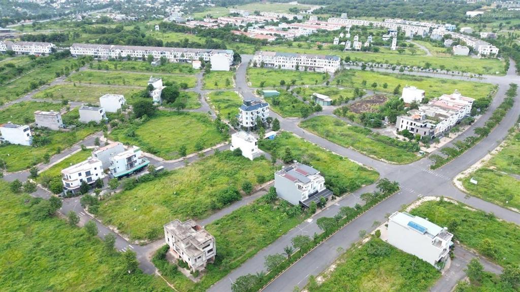 Hàng hiếm gần công viên mặt tiền đường 12m  khu 4 dự án kdt long hưng city