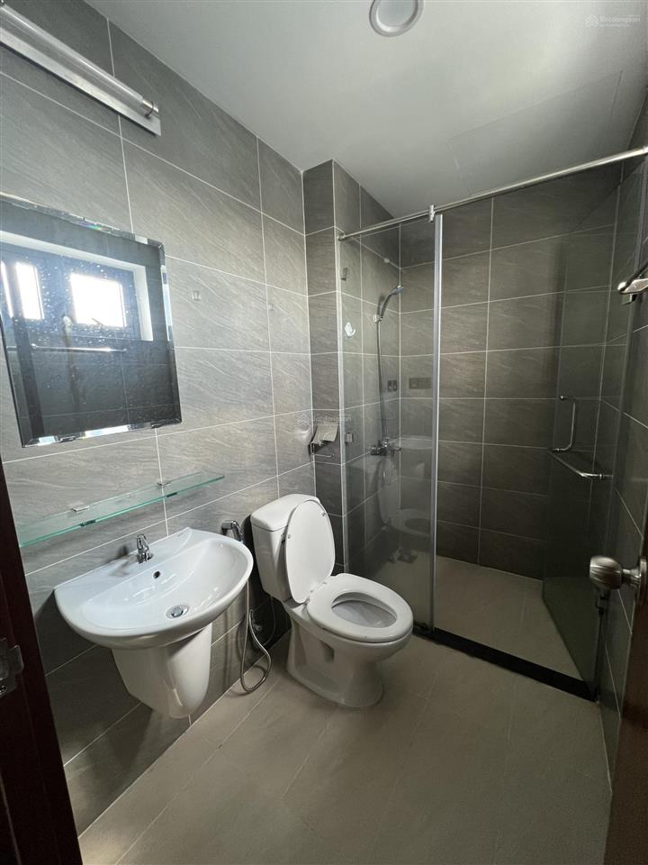 Chính chủ cho thuê green river dt80m2 3 phòng ngủ 2wc giá 9.5tr chung cư quận 8 nhà trống