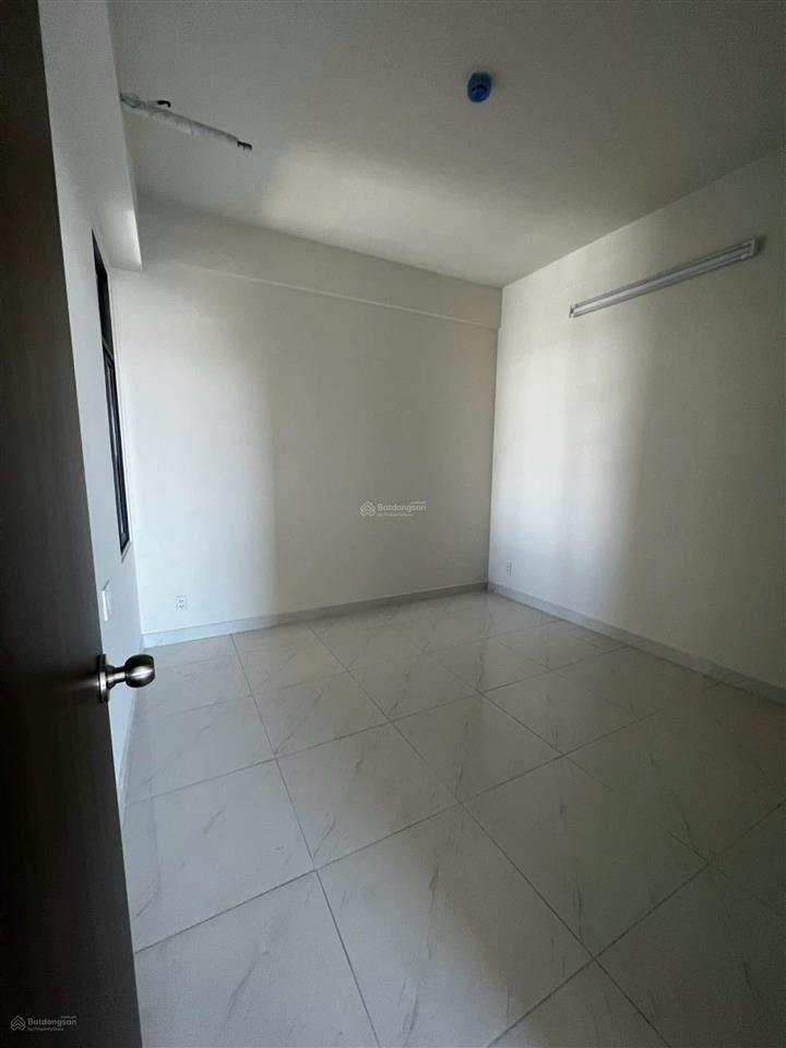 Chính chủ cho thuê green river dt80m2 3 phòng ngủ 2wc giá 9.5tr chung cư quận 8 nhà trống
