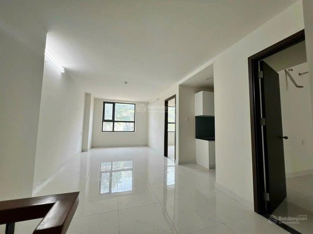Cho thuê shophouse mbkd green river 151m2, 1 trệt 1 lầu giá 16 triệu có 5 máy lạnh, view nội khu