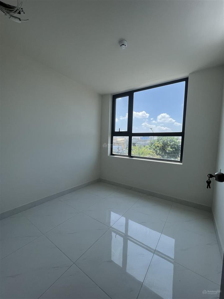 Cho thuê shophouse mbkd green river 151m2, 1 trệt 1 lầu giá 16 triệu có 5 máy lạnh, view nội khu