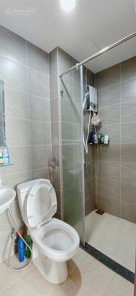 Cho thuê green river căn 2pn 2wc đầy đủ nội thất giá 11 triệu, nhà mới, hướng mát, quận 8, gần q5.