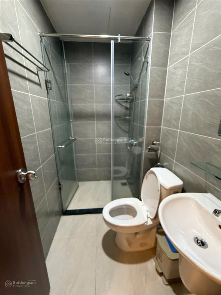 Green river quận 8 cho thuê dt65m2/ 2pn 2wc giá 10 triệu đầy đủ nội thất, cách quận 5,10 khoảng 2km