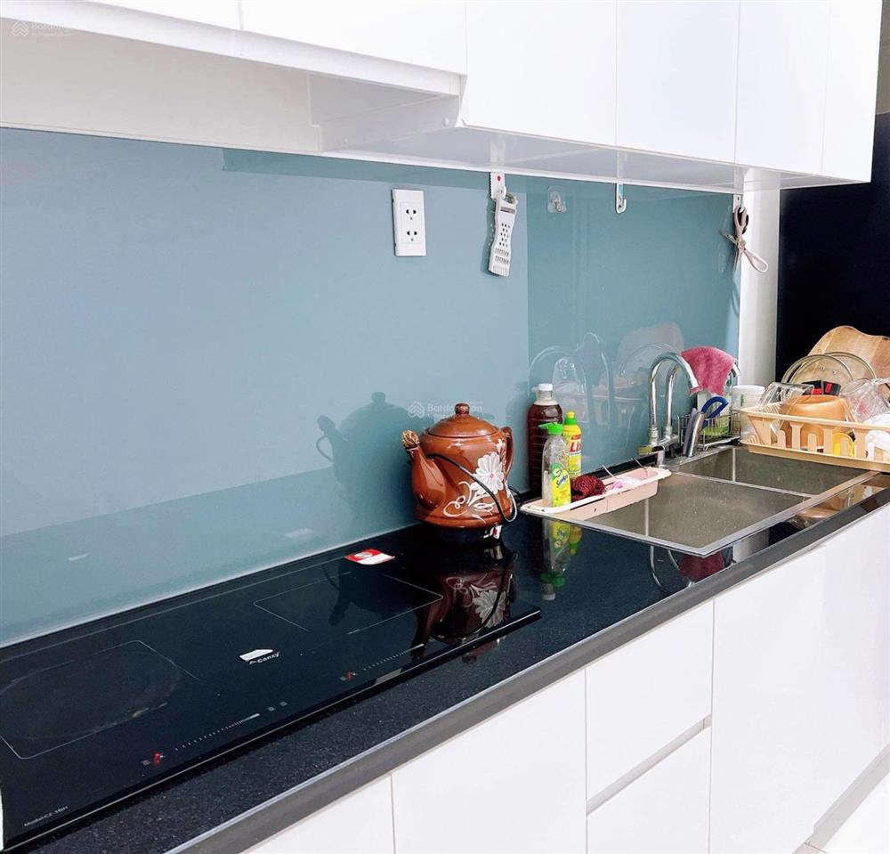 Chính chủ cho thuê green river dt70m2 2pn 2wc 11 triệu full nội thất quận 8, gần quận 5