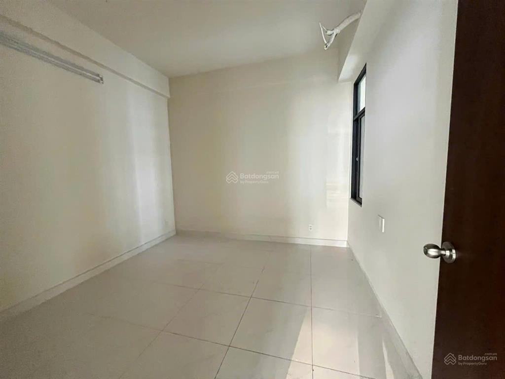 Chính chủ gửi bán green river dt65m2/ 2pn 2wc giá 2tỷ7 view sông, tầng cao quận 8, đã gồm 2% tncn