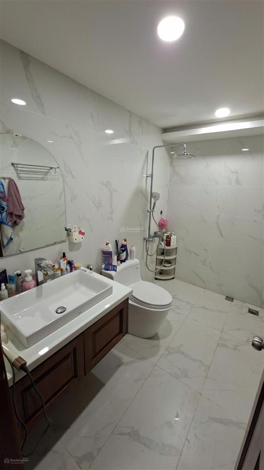 Bán penthouse sân vườn chung cư h2 hoàng diệu q4  200m², 6pn giá 16 tỷ