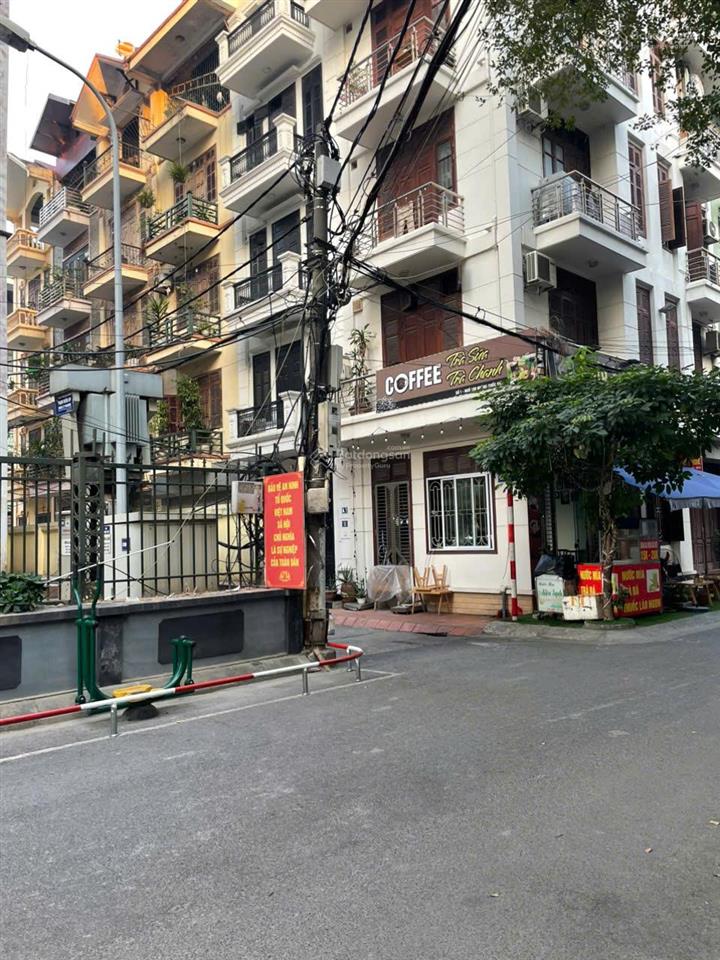 Bán nhà 50m2 sổ đỏ, vuông a4, ngõ oto đỗ 24/7, vỉa hè, trong ngõ 180 hoàng quốc việt, hà nội