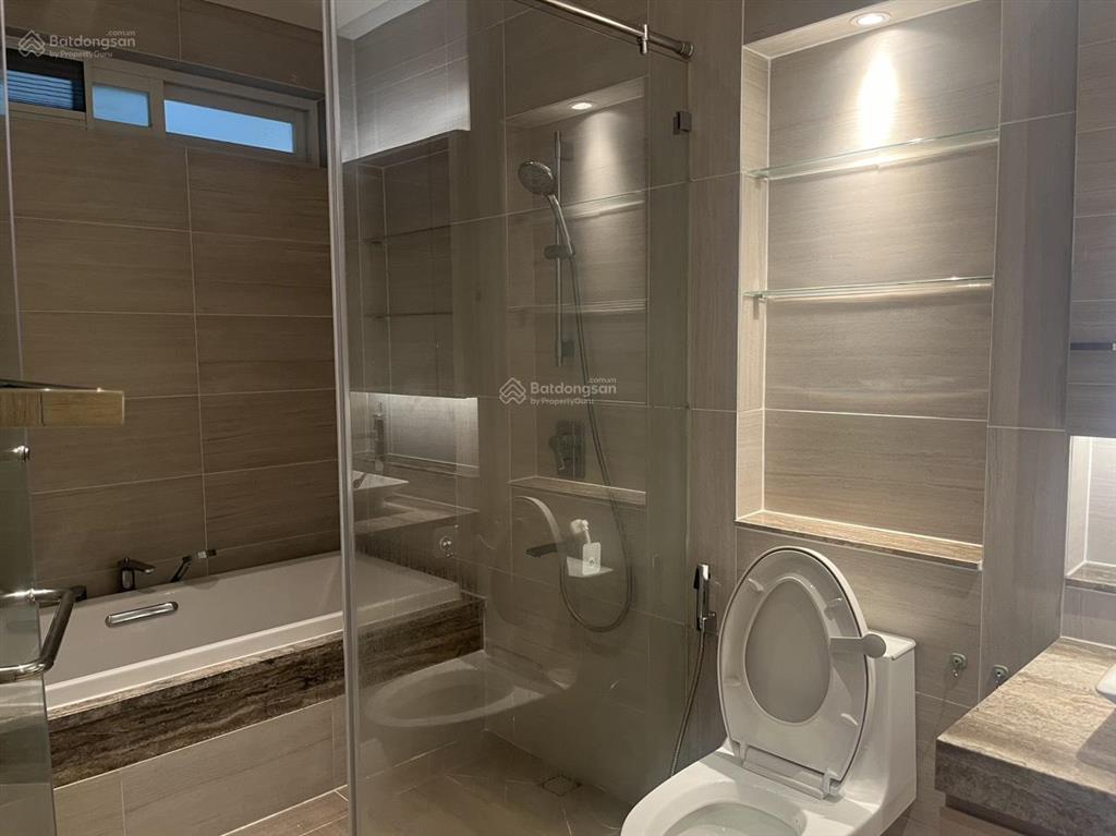 Bán căn hộ 2pn sarina, view quận 1. giá chỉ 16.6 tỷ