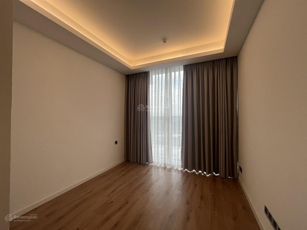 Bán căn hộ 2pn sarina, view quận 1. giá chỉ 16.6 tỷ