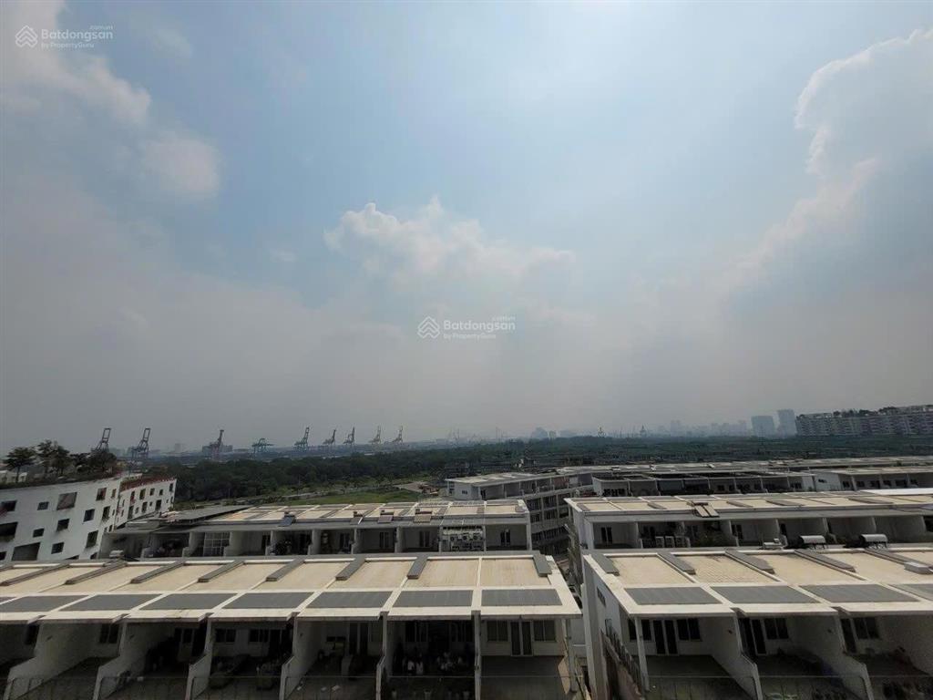 Bán căn hộ 3pn sarina tầng cao giá chỉ 24.8 tỷ.  em tài 0902 477 ***