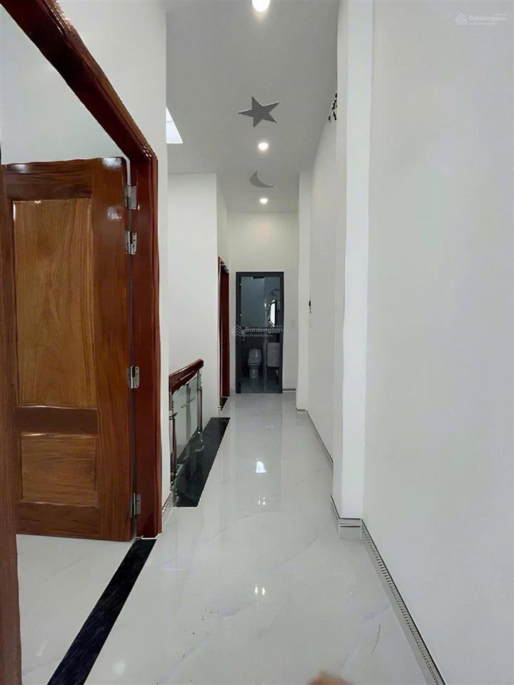 Chủ giảm giá bán gấp nhà 1trệt 1lầu gần tp. biên hoà, 1 sẹc đường lớn, cách kdl bửu long 7phút