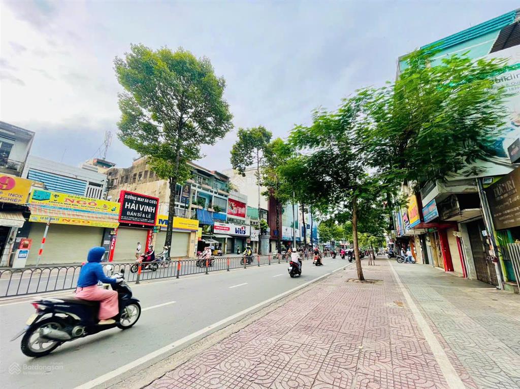 Bán nhà mặt tiền lý thường kiệt gần bệnh viện thống nhất
