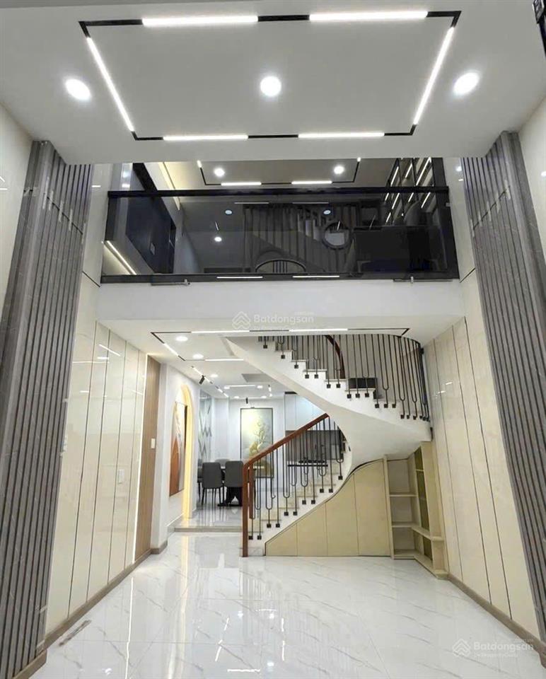 Bán nhà mặt tiền thụt hồng lạc gần chợ tân bình