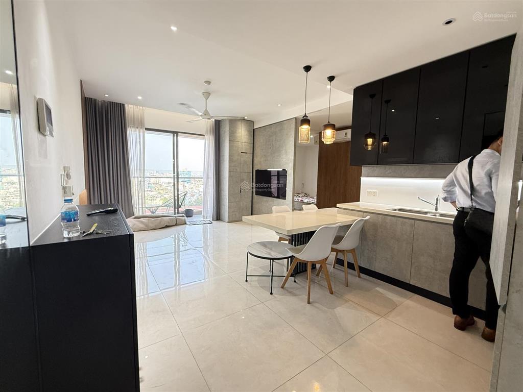 Cần tiền bán nhanh 75m 2pn2wc millenium bến vân đồn