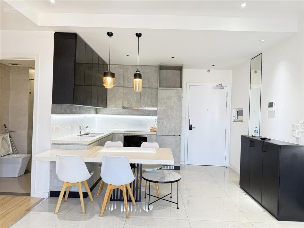 Cần tiền bán nhanh 75m 2pn2wc millenium bến vân đồn