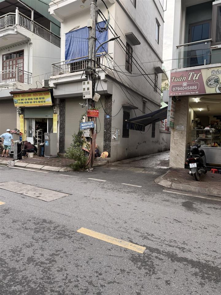Bán đất ngõ 373 đường ngọc hồi (ngách rộng 2.5m) đang có nhà cấp 4 (2 ngủ, 1 vs)