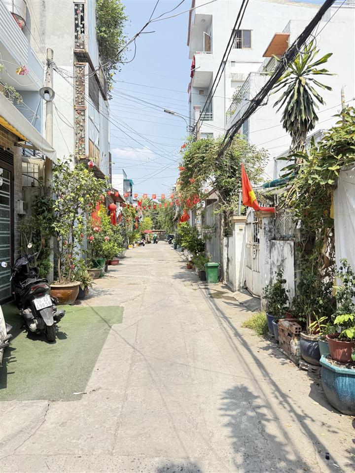 Siêu hiếm, hẻm 6m xe hơi thông, ngay ql13, chợ bình triệu, hiệp bình chánh 5x17m, 4 tầng, 10.5 tỷ.