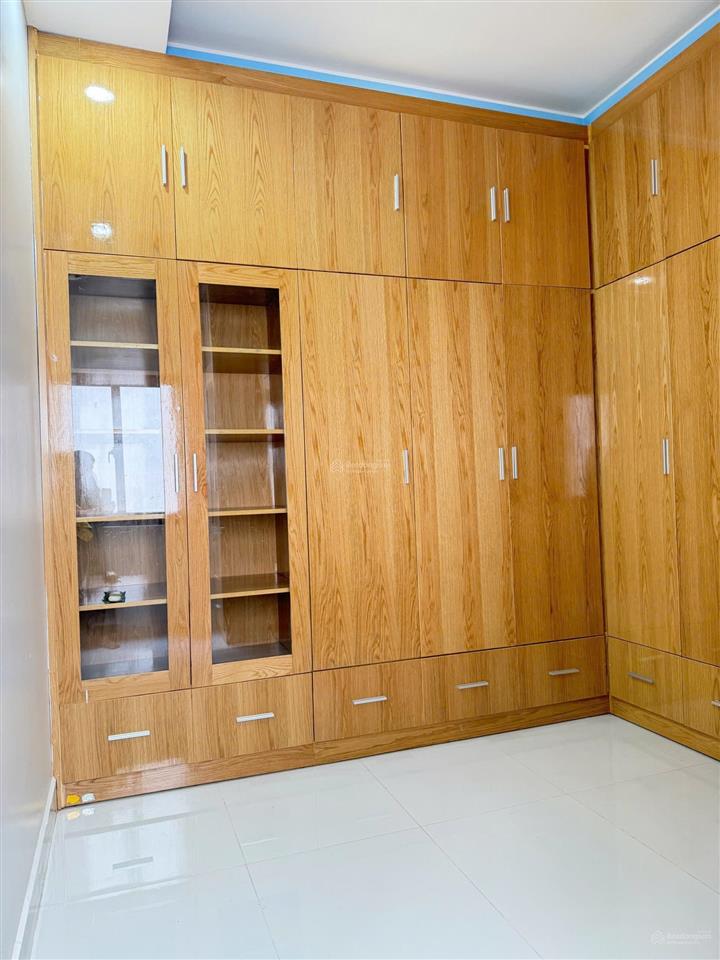 Bán nhà 1 lửng 3 lầu 5pn 6wc 80m2 giá 9,5 tỷ
