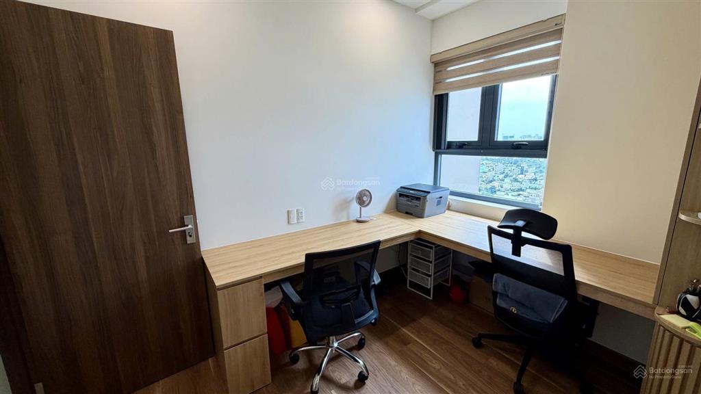 2pn 2wc căn góc 70m2 q7riverside đào trí  full đủ xách vali vào ở  13.5 triệu/tháng