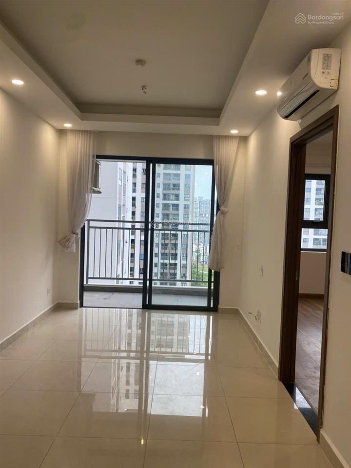 2pn 2wc căn góc 70m2 q7riverside đào trí  nội thất cơ bản  10 triệu/tháng