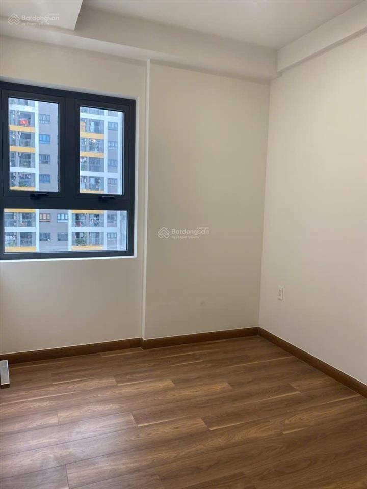 2pn 2wc căn góc 70m2 q7riverside đào trí  nội thất cơ bản  10 triệu/tháng