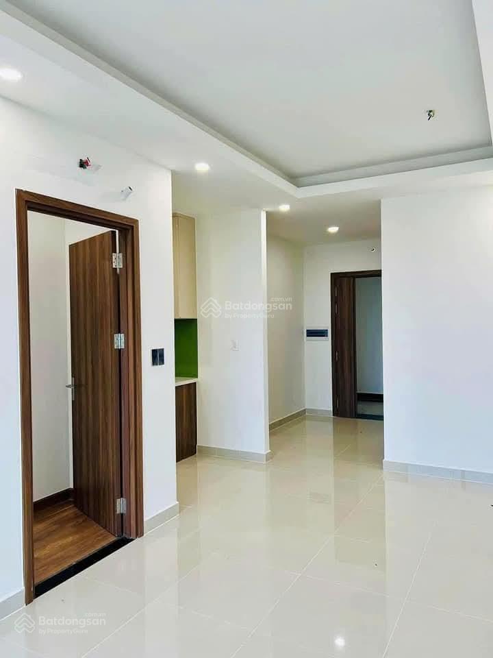2pn 67m2 q7 riverside đào trí  nhà trống có bếp  9.5 triệu/tháng