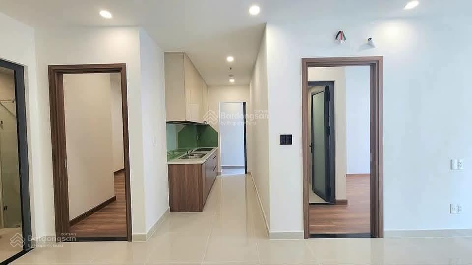 2pn 67m2 q7 riverside đào trí  nhà trống có bếp  9.5 triệu/tháng