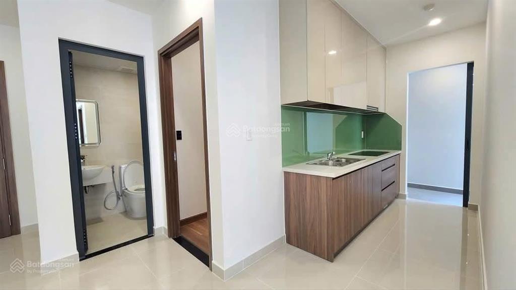 2pn 67m2 q7 riverside đào trí  nhà trống có bếp  9.5 triệu/tháng