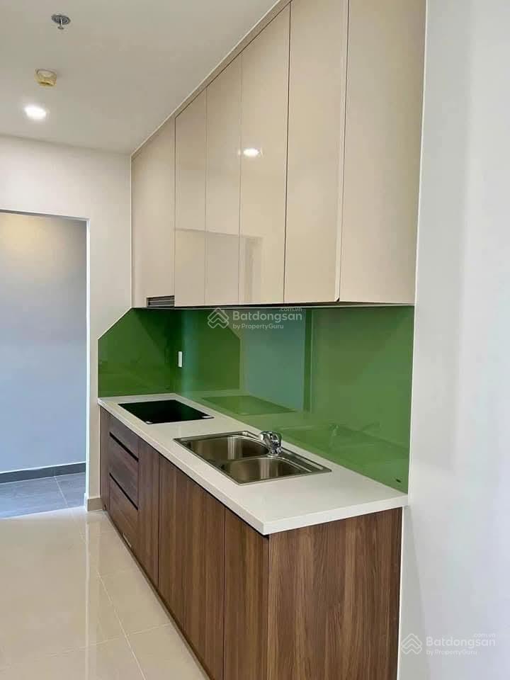 2pn 67m2 q7 riverside đào trí  nhà trống có bếp  trống sẵn 9.5 triệu/tháng