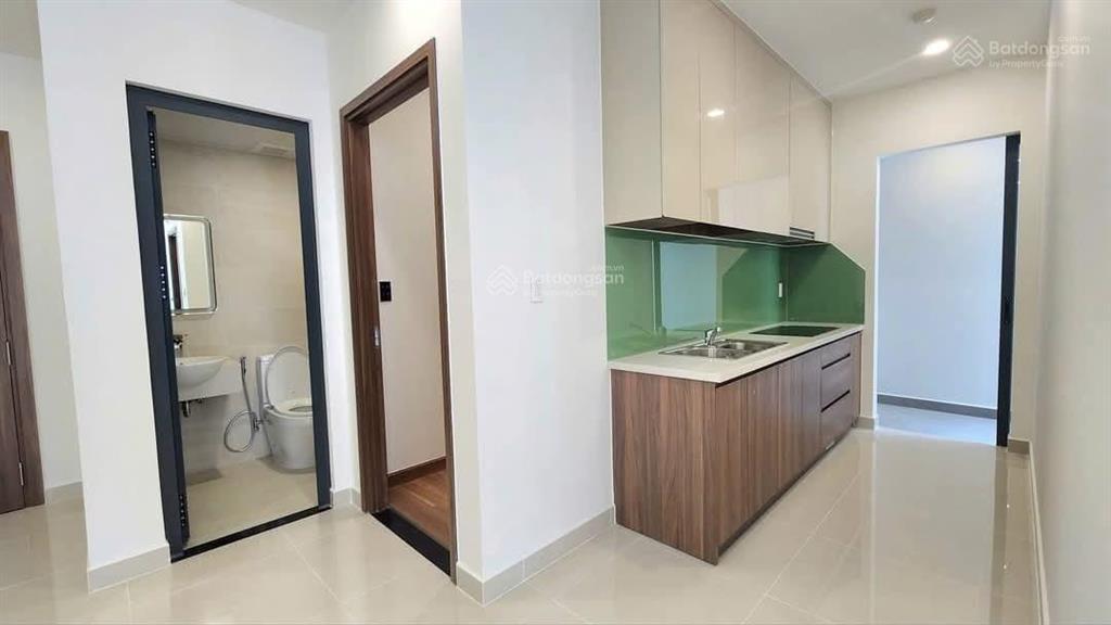 2pn 67m2 q7 riverside đào trí  nhà trống có bếp  9.5 triệu/tháng