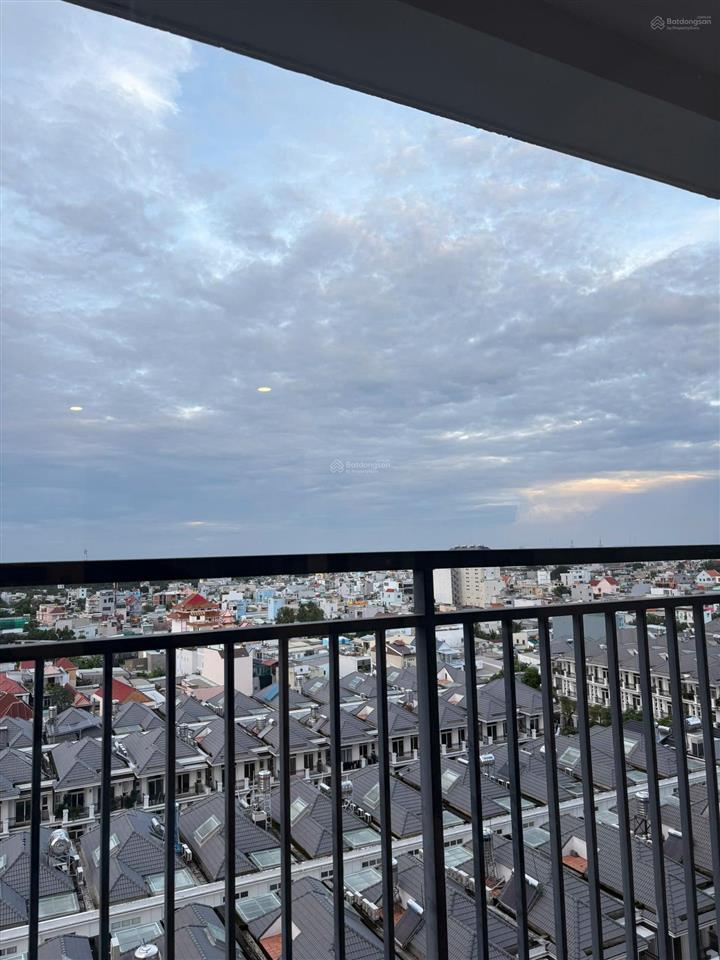 2pn 1wc 57m² q7 boulevard nguyễn lương bằng  view sông biệt thự  hướng đông  3,6 tỷ cho vay 70%