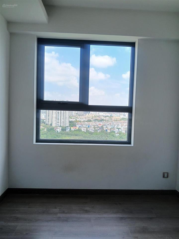 3pn 2wc 75 m2 q7 boulevard nguyễn lương bằng  nội thất cơ bản  view ngoài  4,5 tỷ