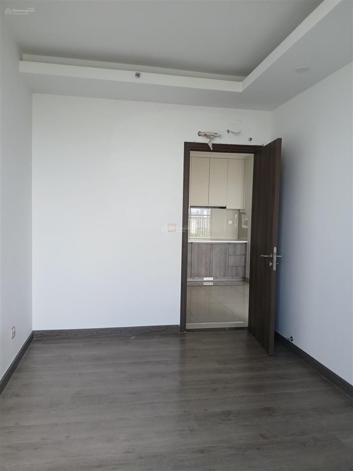 3pn 2wc 75 m2 q7 boulevard nguyễn lương bằng  nội thất cơ bản  view ngoài  4,5 tỷ
