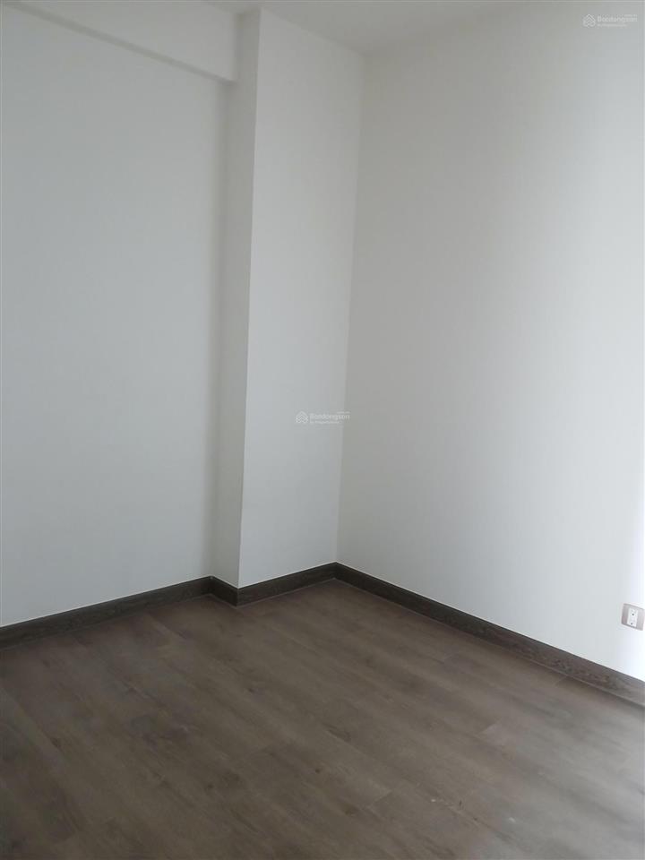3pn 2wc 75 m2 q7 boulevard nguyễn lương bằng  nội thất cơ bản  view ngoài  4,5 tỷ