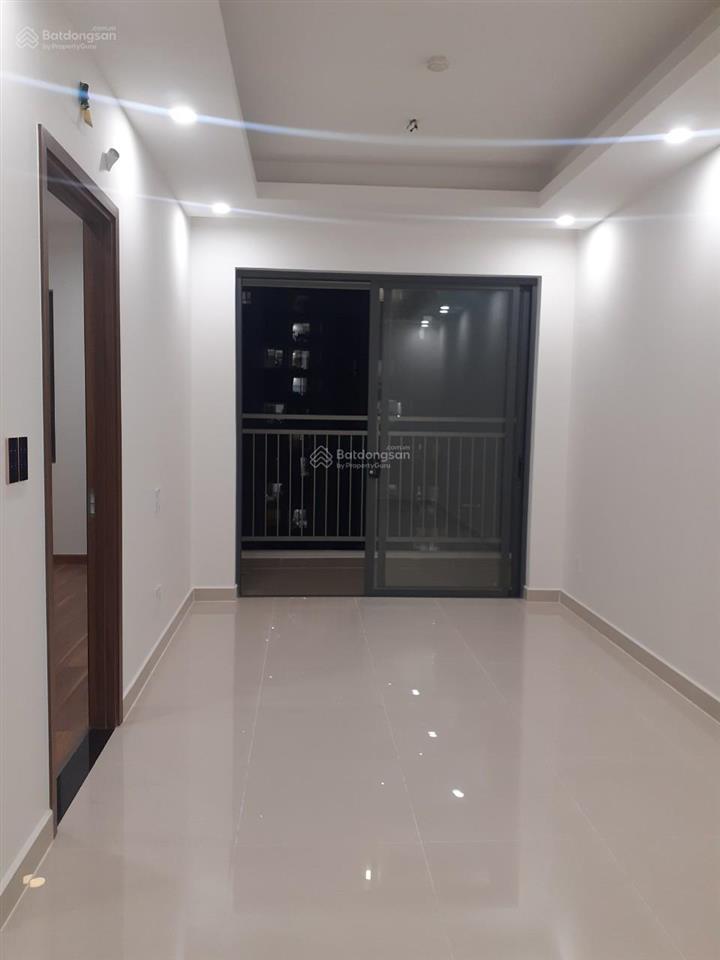 2pn 2wc 70m2 q7riverside đào trí | căn góc | nhà trống có bếp | 10,5 tr/tháng
