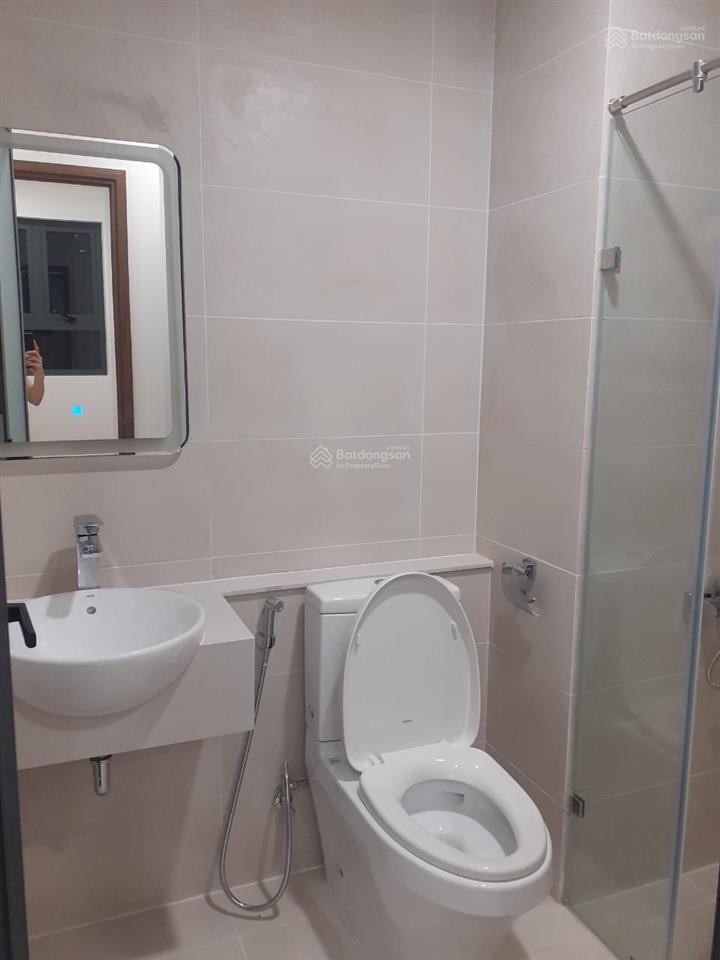 2pn 2wc 70m2 q7riverside đào trí | căn góc | nhà trống có bếp | 10,5 tr/tháng