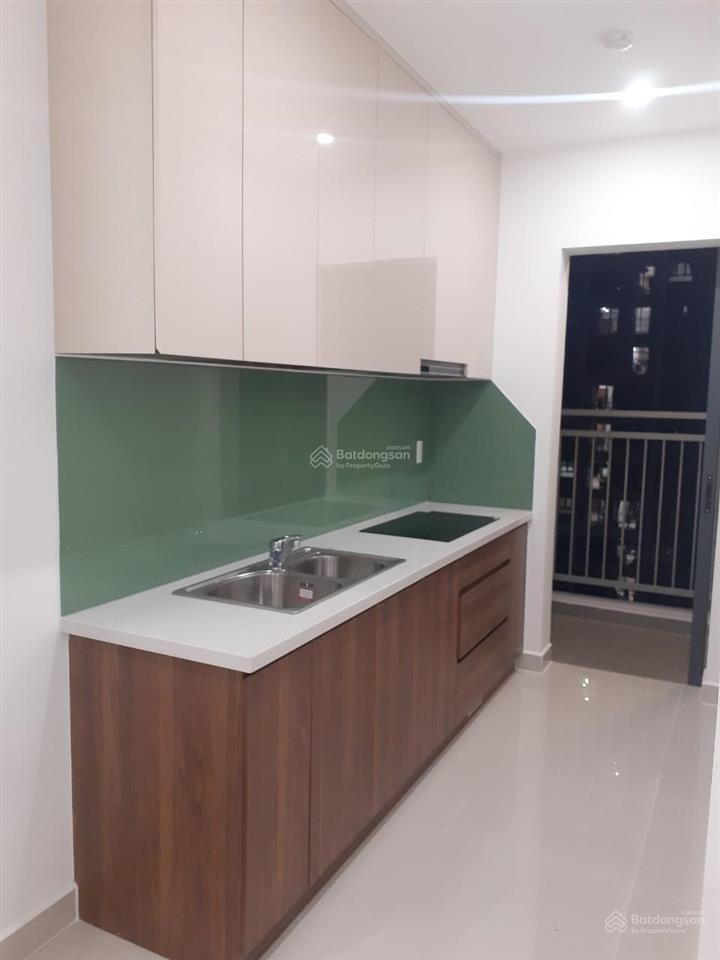 2pn 2wc 70m2 q7riverside đào trí | căn góc | nhà trống có bếp | 10,5 tr/tháng