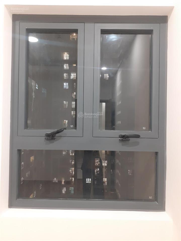 2pn 2wc 70m2 q7riverside đào trí | căn góc | nhà trống có bếp | 10,5 tr/tháng