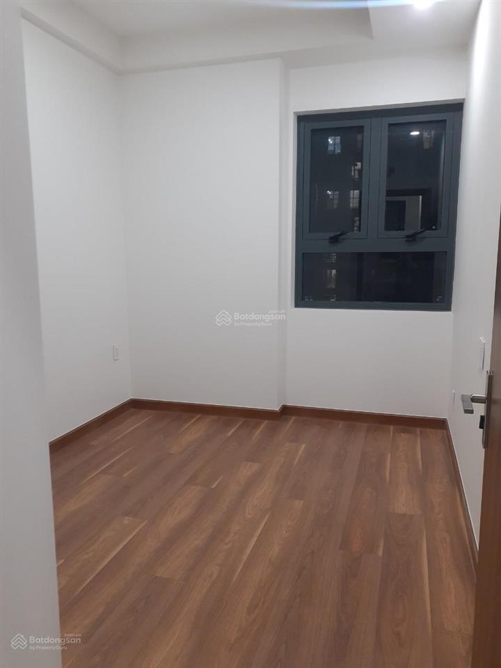 2pn 2wc 70m2 q7riverside đào trí | căn góc | nhà trống có bếp | 10,5 tr/tháng