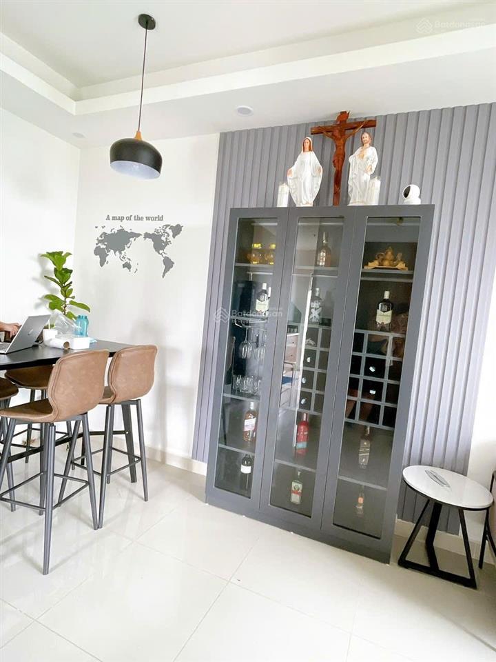 2pn 2wc 70m2 q7riverside đào trí | căn góc | full nội thất đẹp | 1/9 nhận nhà | 12.5 tr/tháng