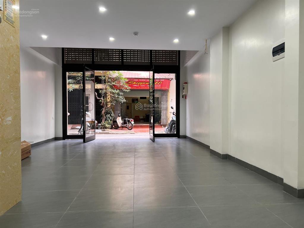 Nguyễn văn huyên, cv nghĩa đô, 2 mặt ngõ, gara ô tô, 1 nhà ra phố, 52m2, 6 tầng thang máy, 22.5 tỷ