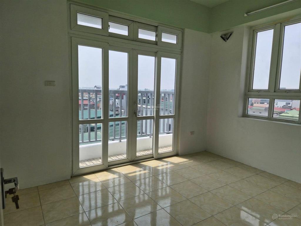 Cho thuê chung cư c13 lĩnh nam trần phú (đối diện gamuda) 2pn 1vs, giá 6tr/th