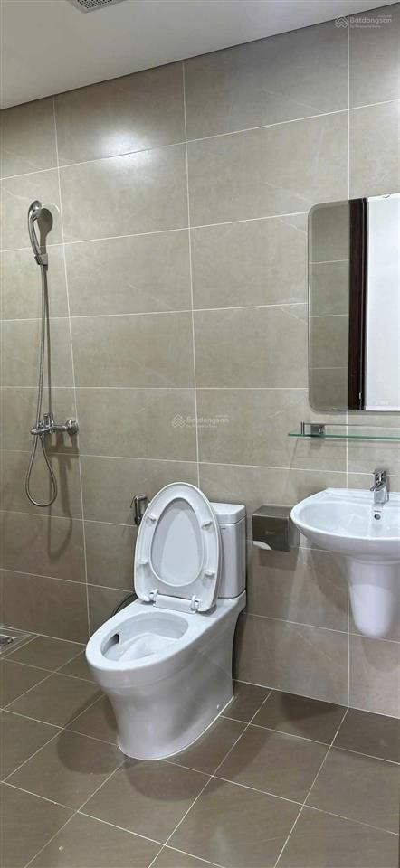Cho thuê căn hộ 3n chung cư blugem tower 8 triệu/tháng, cơ bản
