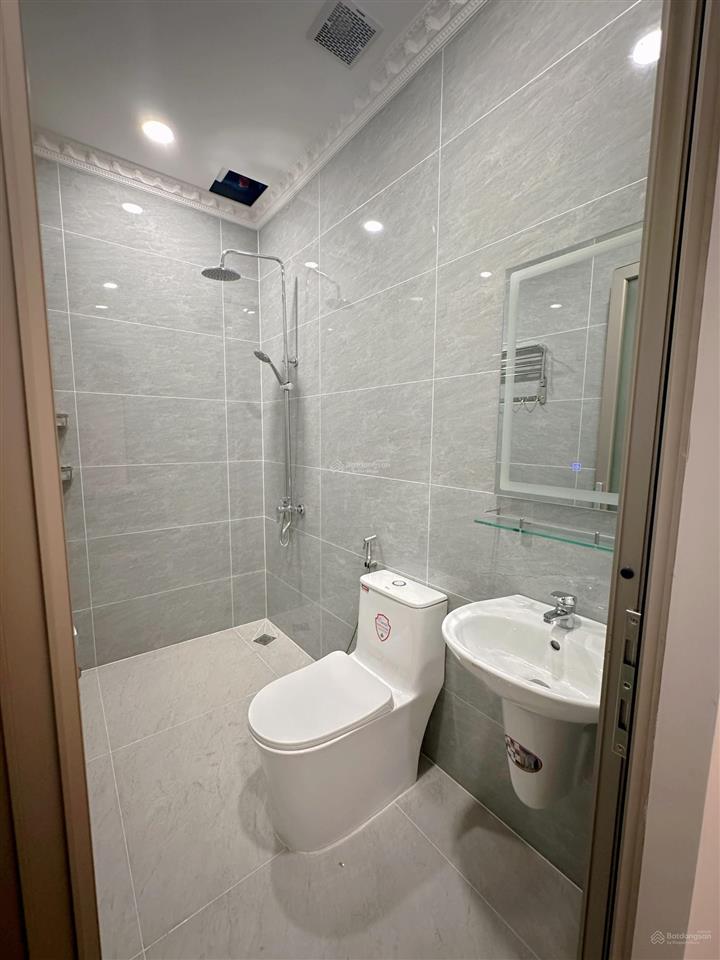 Căn hộ dịch vụ quận 9 giá 4,5 triệu full nội thất đường nguyễn văn tăng mới sạch sẽ